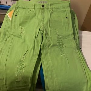 Brand new women’s jean